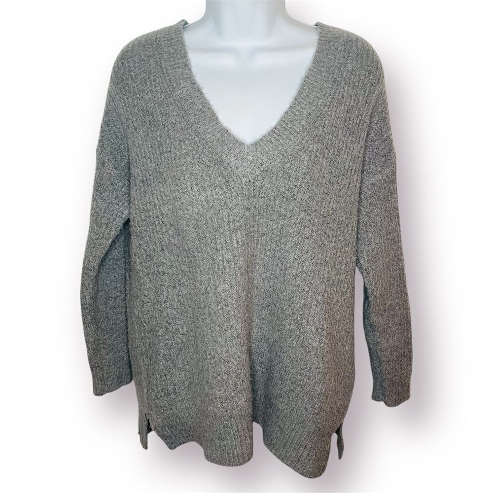 Forever 21 Chunky Knit V-Neck Gray Sweater Side Slits S
